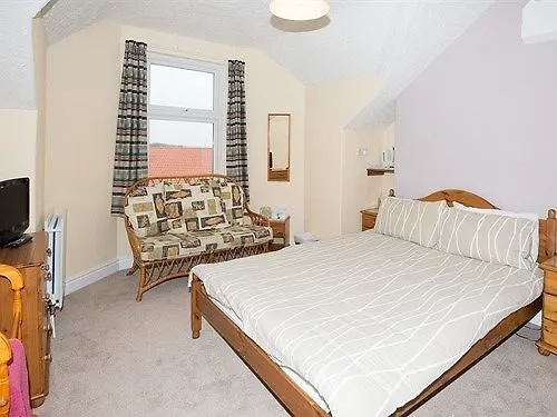 Amrock Guest House Scarborough 4*,
